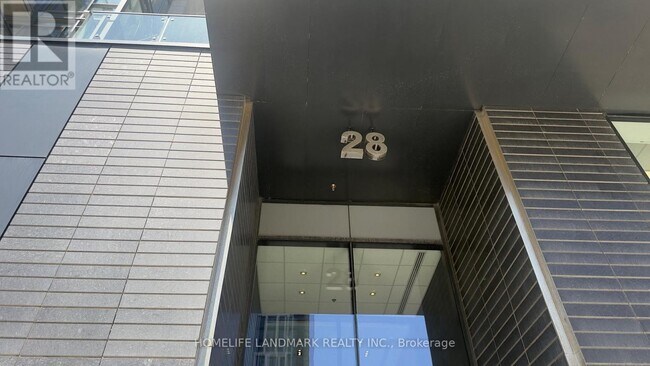 Building Photo - 28 Wellesley St E