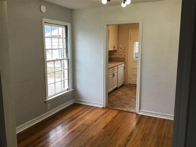 Building Photo - 2108 NW 35th St