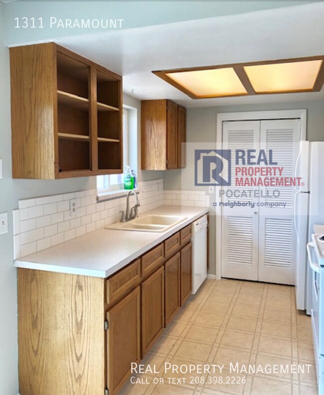 Foto del edificio - "4 BEDROOM 2 BATHROOM HOME FOR RENT"