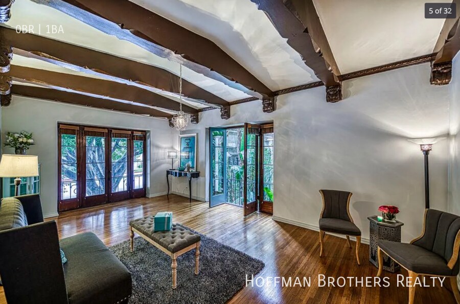 Foto principal - 4123 Wilshire Blvd