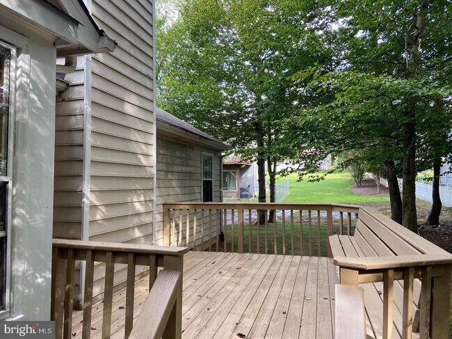 Foto del edificio - 10706 Eden Brook Dr