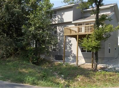 Building Photo - 103 Hideaway St