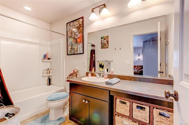 Foto del edificio - Immaculate North Park Townhome- Available ...