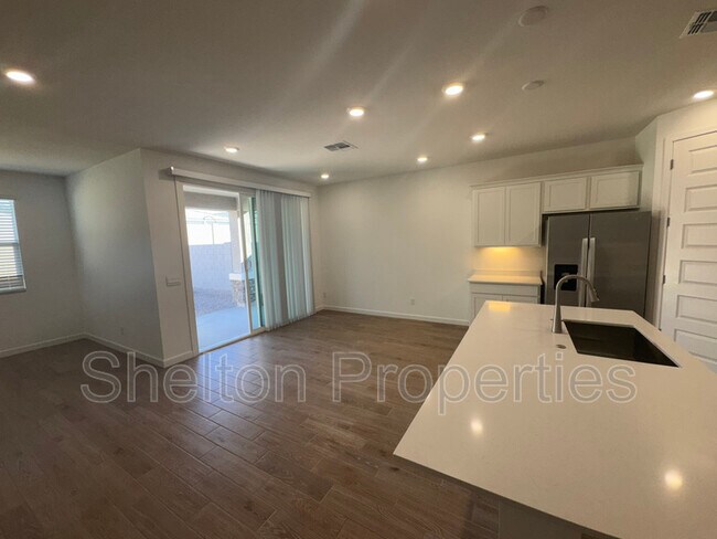 Foto del edificio - 17746 W Turquoise Ave