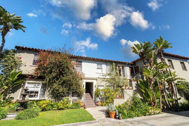 Foto del edificio - 432 N Sycamore Ave