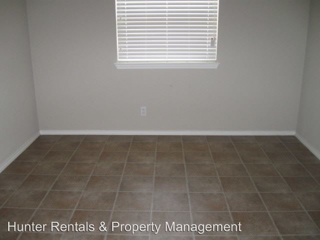 Building Photo - 5 br, 3 bath House - 3609 Lorena Dr