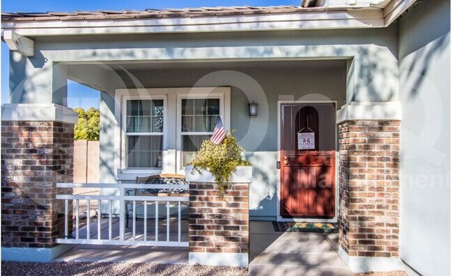 Building Photo - 2588 E Ivanhoe Ct
