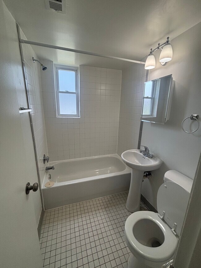 Foto del edificio - 718 Brandywine St SE