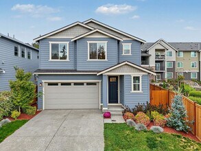 Building Photo - 5362 Century Pl NE