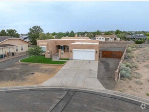 Building Photo - 2436 Manzano Loop NE