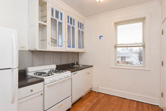 Building Photo - 4826.5 W Addison St