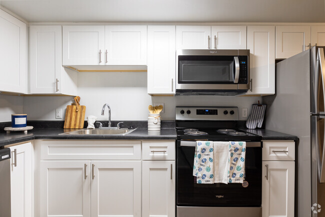 2HAB, 1BA - 1.120 ft² - The 500 Townhomes