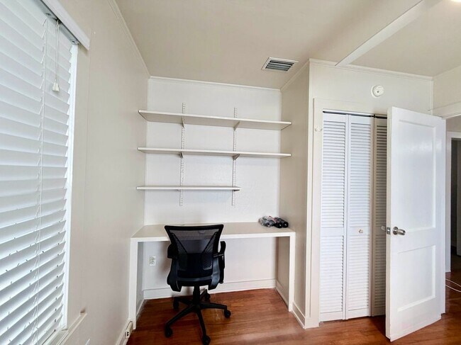 Foto del edificio - 2036 NW 31st Ave