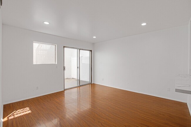 Foto del edificio - Haskell Village Apartments