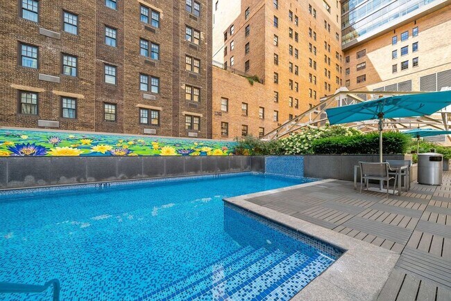 Foto del edificio - 219 S 18th St