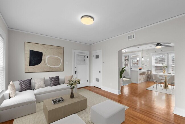 Foto del edificio - 6340 Northwood Ave