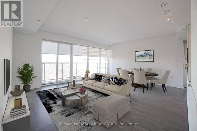 Photo du bâtiment - 955-2955 Bay St.