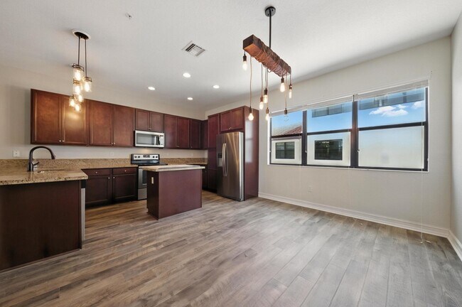 Foto del edificio - 11514 SW 13th Ct