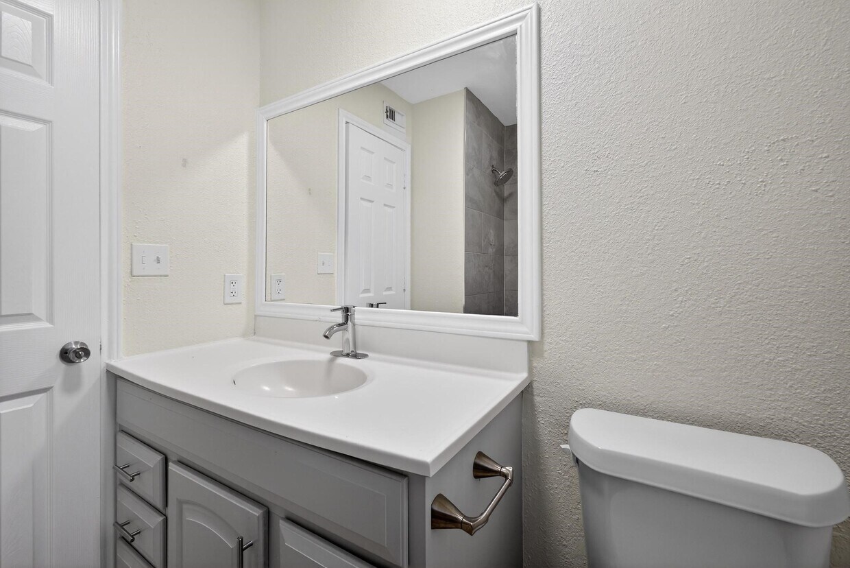 Foto del edificio - 1221 Cedar Post Ln