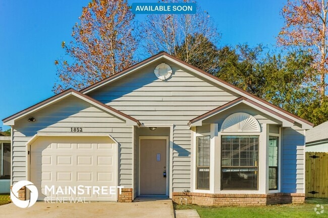 Building Photo - 1852 Manitoba Ct N