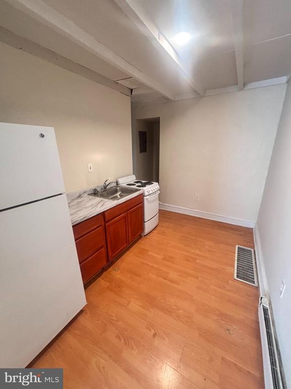 Foto del edificio - 4705 Longshore Ave