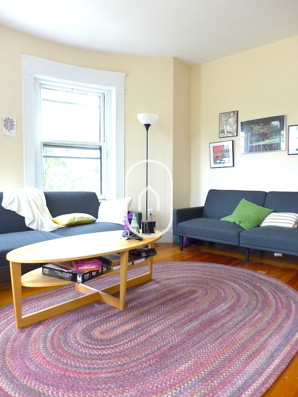 Building Photo - 15 Alton Pl