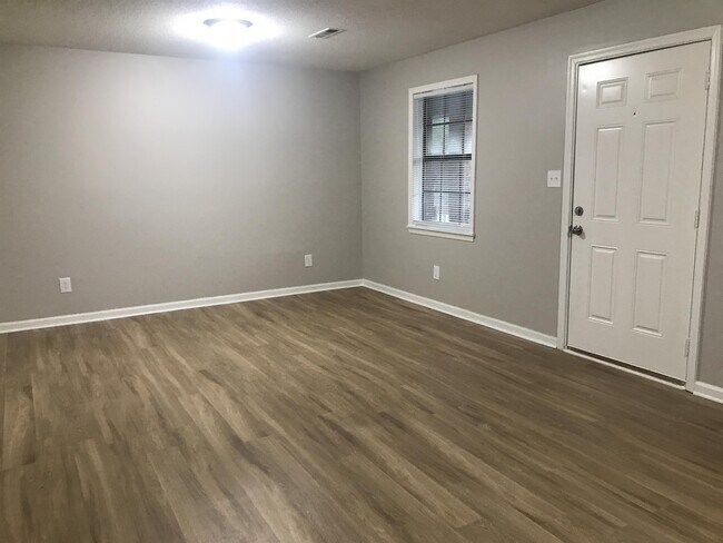 Foto del edificio - 2509 Green Oaks Ct SE