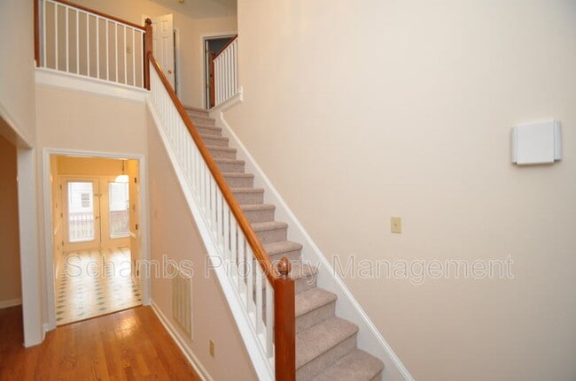 Building Photo - 101 Bell Vista Dr