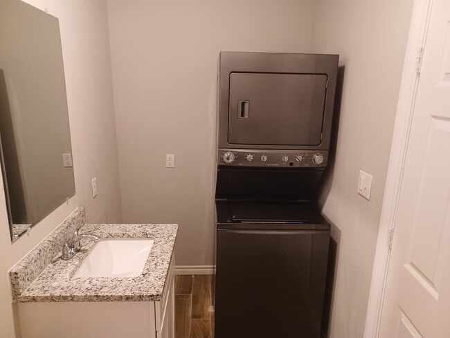 washer dryer in case you are human - 178 Moss Valley Dr