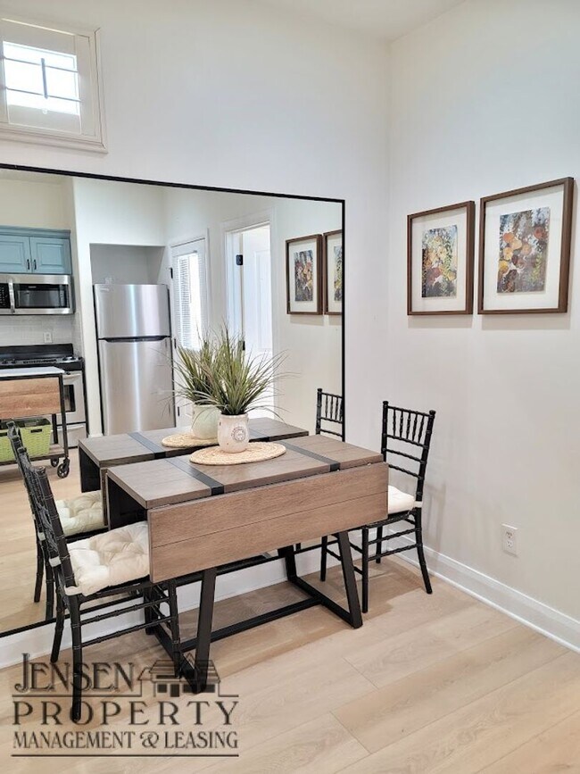 Building Photo - Beautiful Furnished Casita in Hurricane-Al...