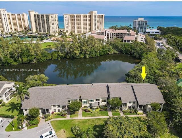 Foto principal - 2309 Fairway Dr S