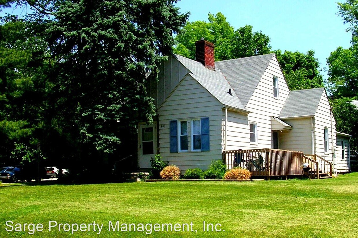 Primary Photo - 5 br, 2 bath House - 401 S Mitchell St
