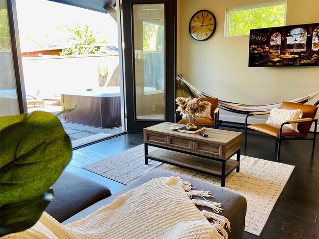 Foto del edificio - 4205 Cline St