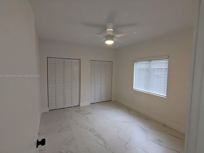 Building Photo - 1463 SW 29th Ave