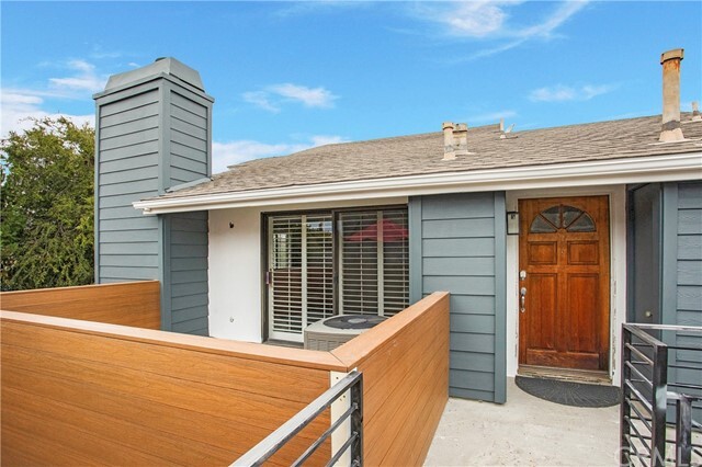 Building Photo - 345 Avocado St