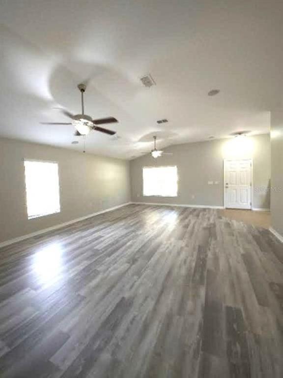 Foto del edificio - 9734 Highland Ridge Dr