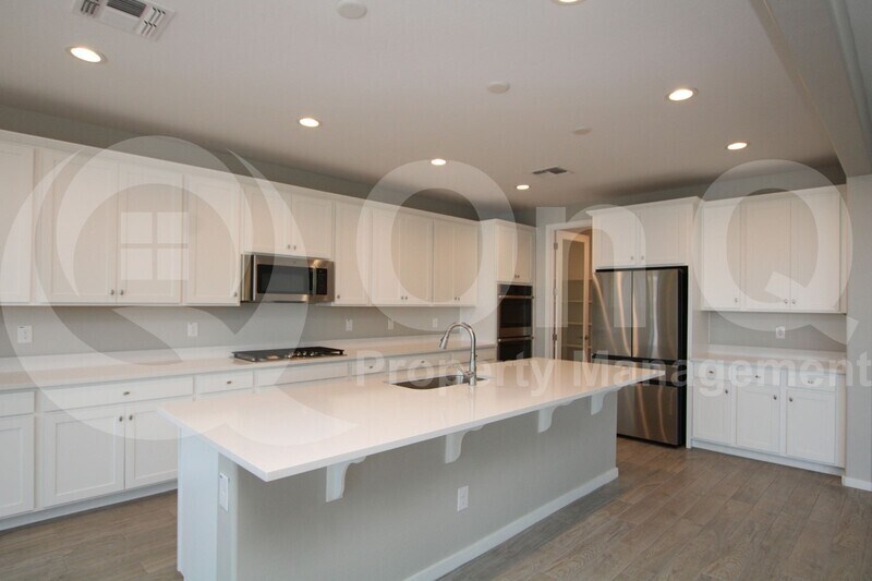 Foto principal - 22206 N Daniel Dr