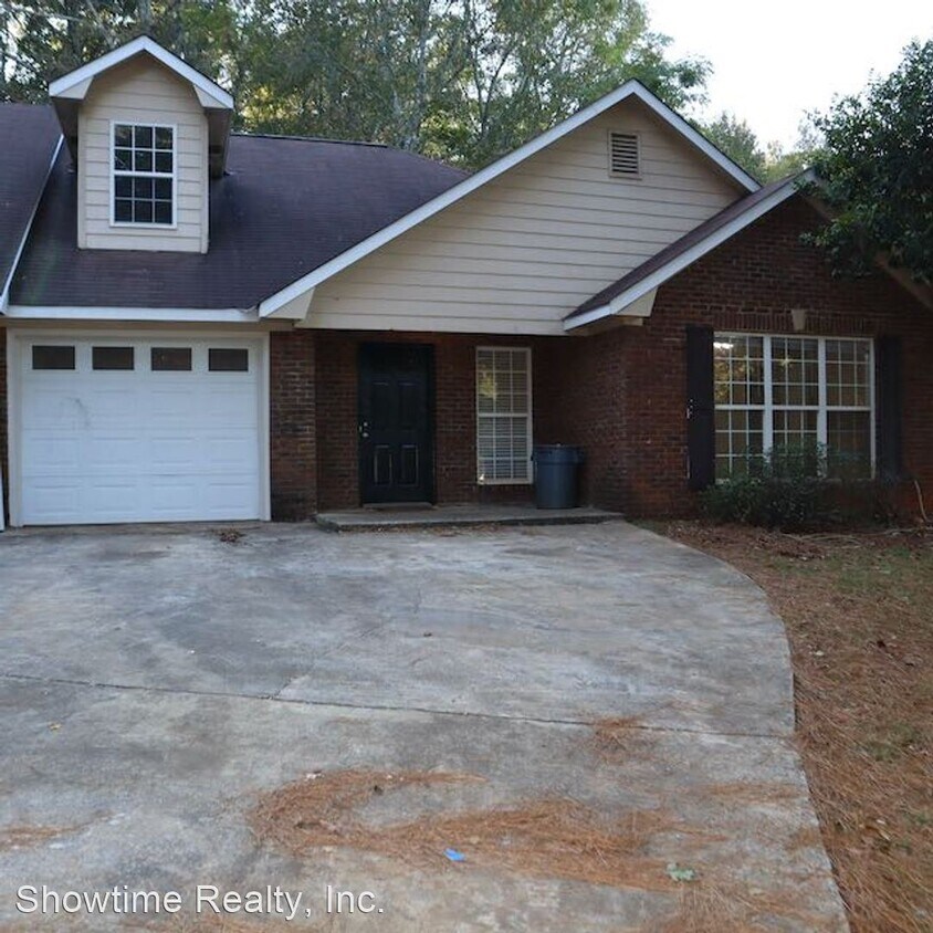 3 br, 2 bath House 79 Kaitlyn Court House Rental in Hamilton, GA