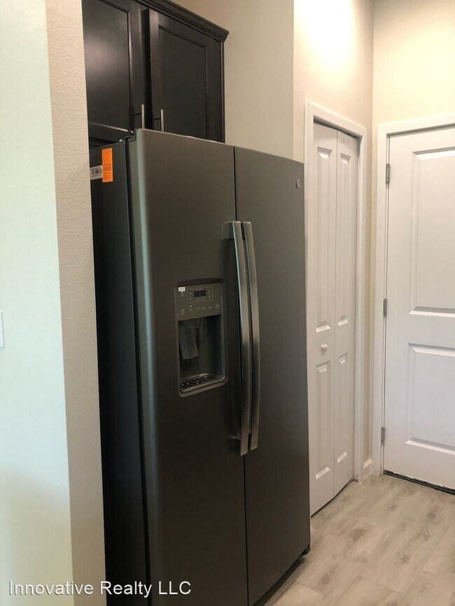 3 br, 2.5 bath House - 9384 Tecumseh Dr. photo'