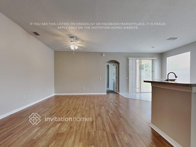 Foto del edificio - 3436 Golden Eagle Dr