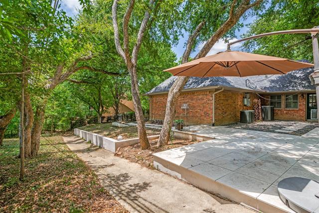 Foto del edificio - 1914 Briarcrest Ln