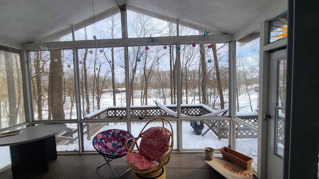 8123 Seasons Rd, Streetsboro, OH 44241 Townhome Rentals in