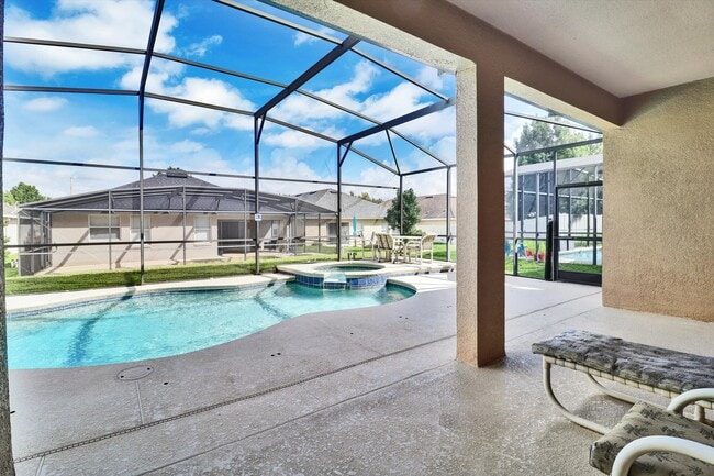 Building Photo - 2719 Portchester Ct