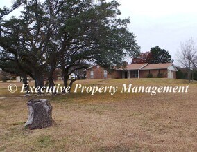 Building Photo - 7544 FM 2657