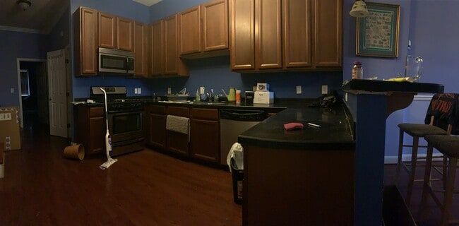 Foto del edificio - 216 W 7th St