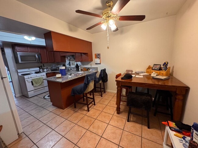 Foto del edificio - One Story Home For Rent