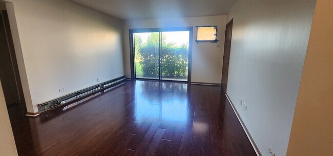 Foto del edificio - 9290 Hamilton Ct