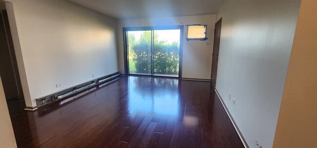 Building Photo - 9290 Hamilton Ct
