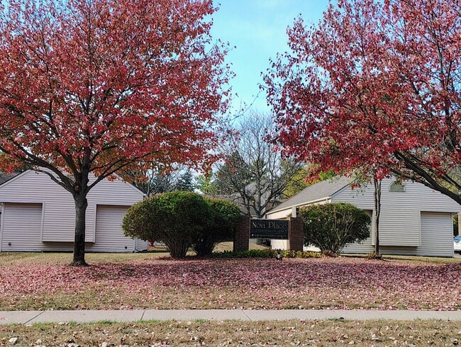 Building Photo - 24757 Bashian Dr