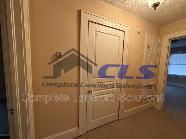 Foto del edificio - 2519 Cruft St